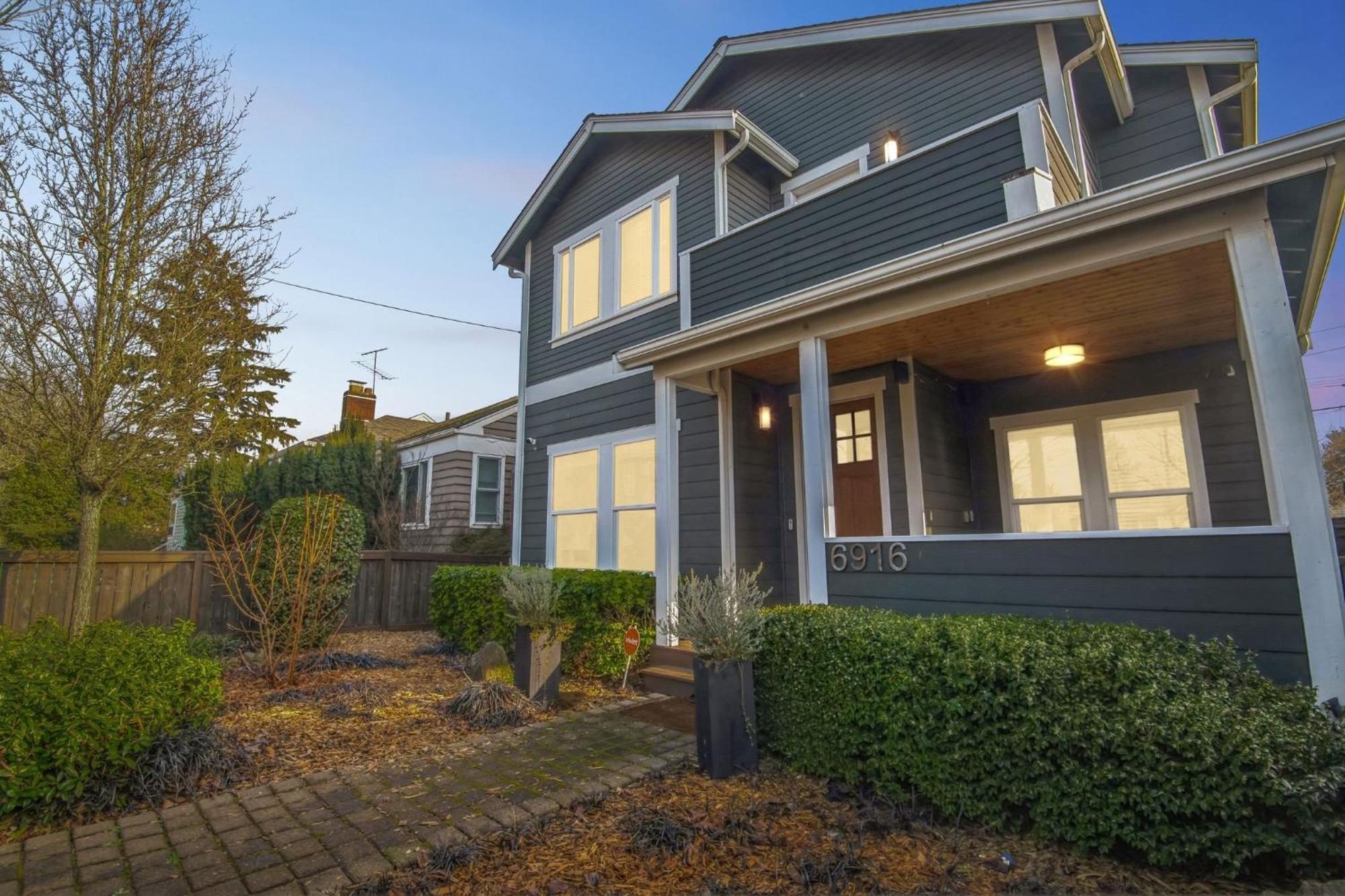 Holiday home Spacious Family Retreat - Media & Patio