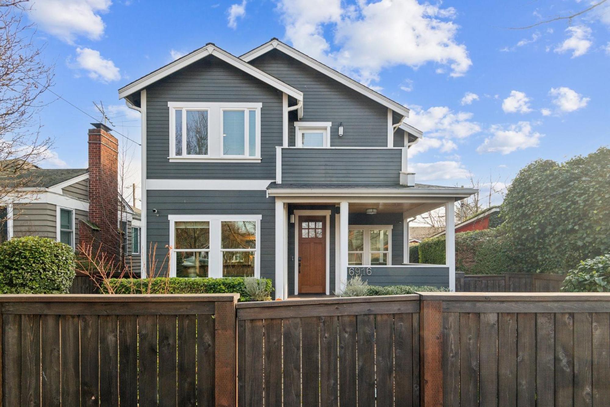 Spacious Family Retreat - Media & Patio *