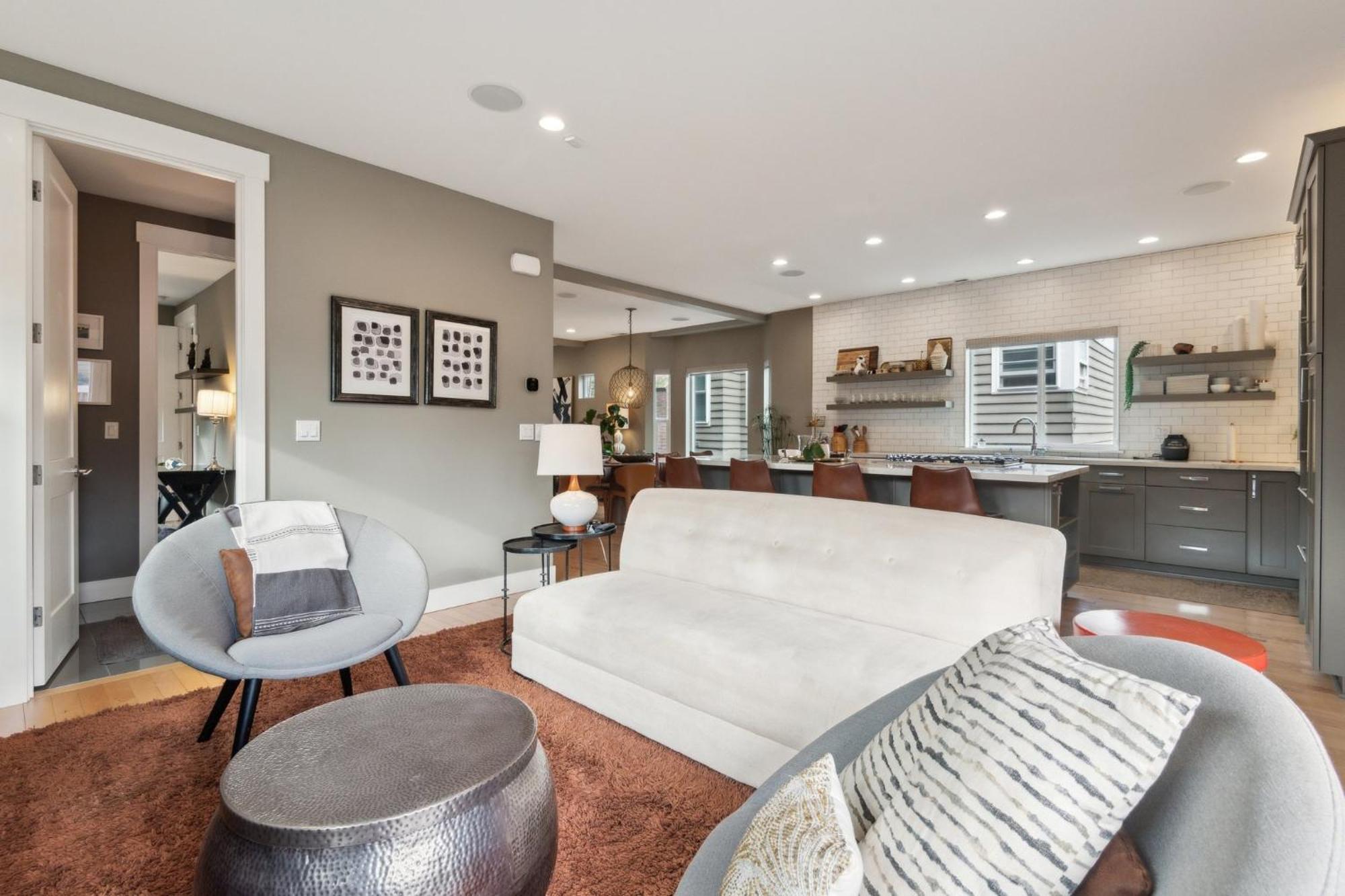 Spacious Family Retreat - Media & Patio
